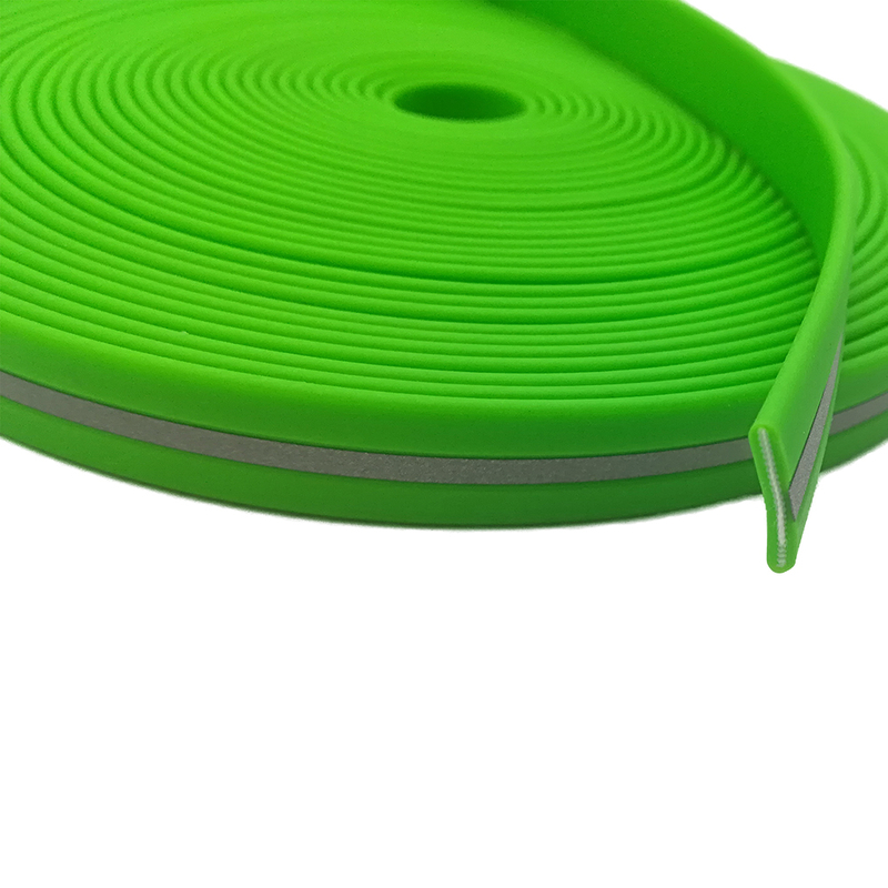 Waterproof Synthetic Reflective PVC Coated Nylon Webbing for Making Dog Collar and Leash